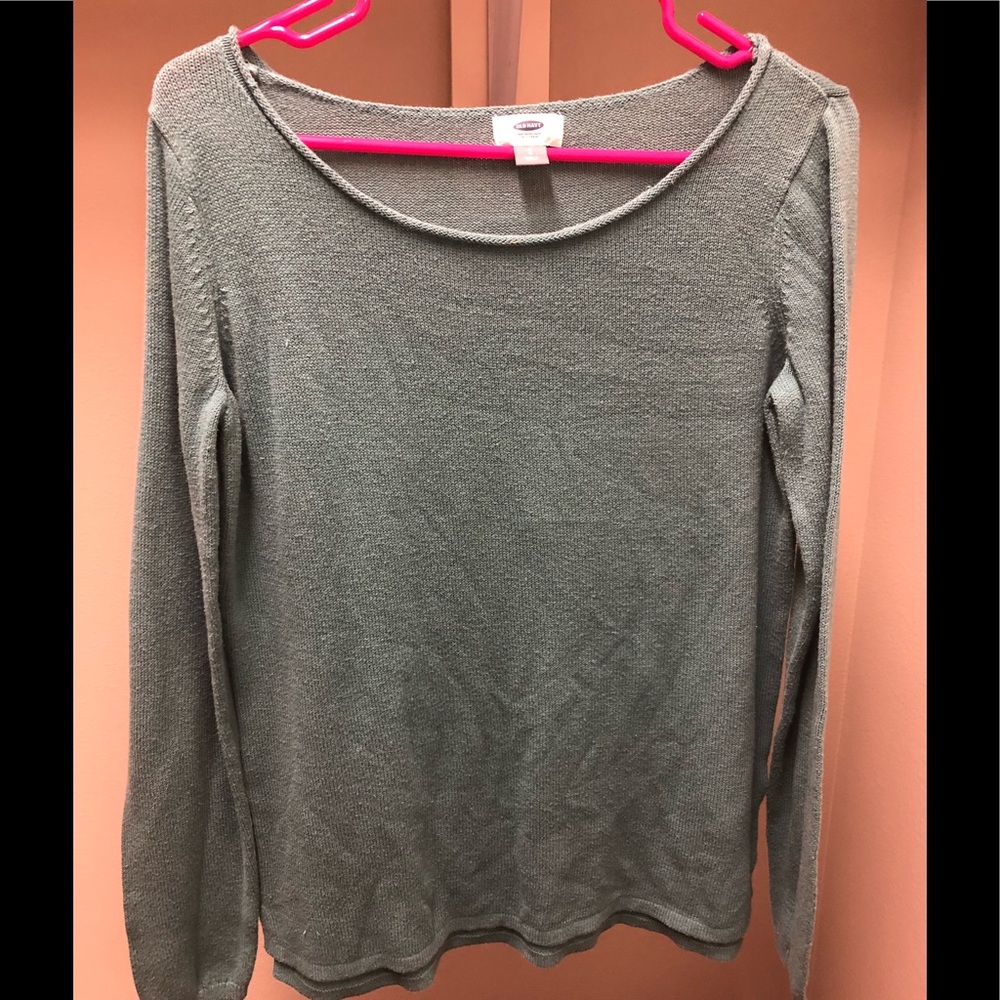 Scoop neck sweater